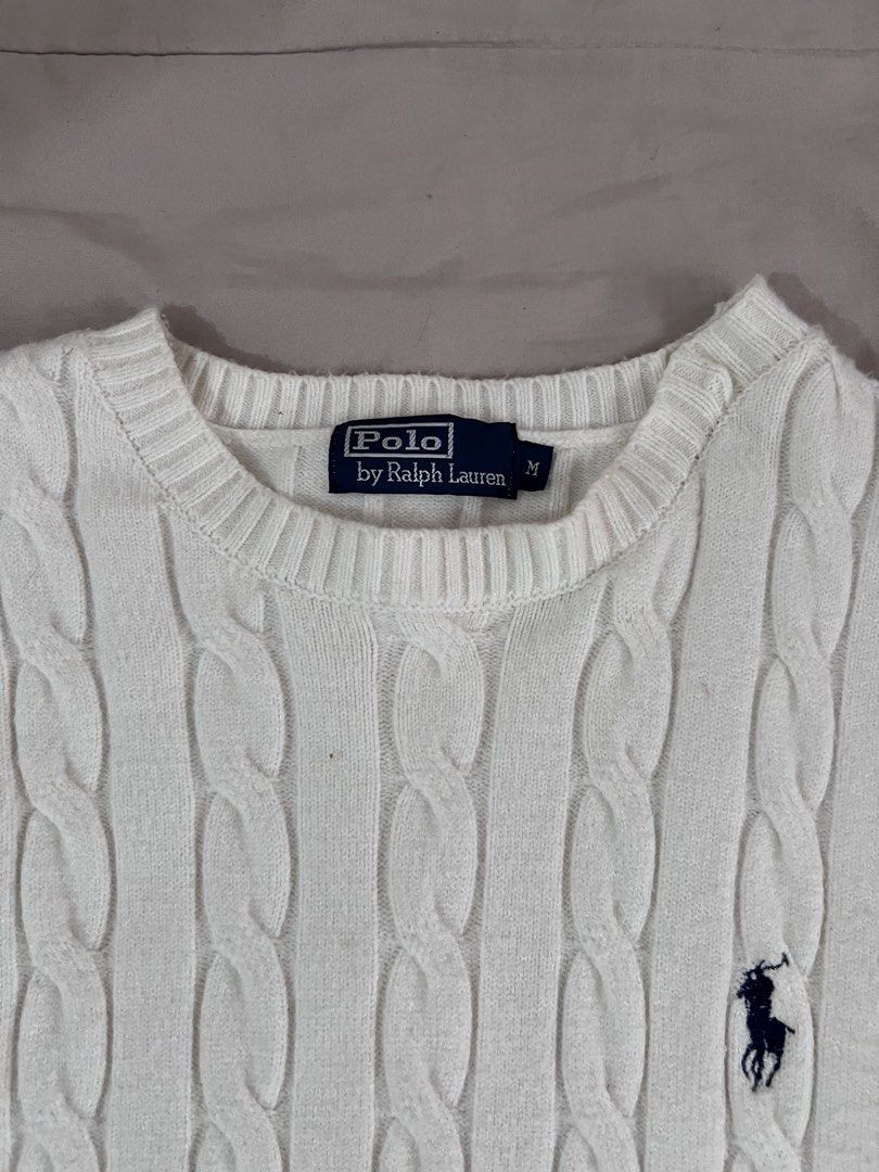 Ralph Lauren Knitted Sweater (Category: Coats, Jackets and Outerwear) located in Mandaluyong City. Submitted by shopwithmeowmy (Listing ID 1463166877, Image 2). Description: .