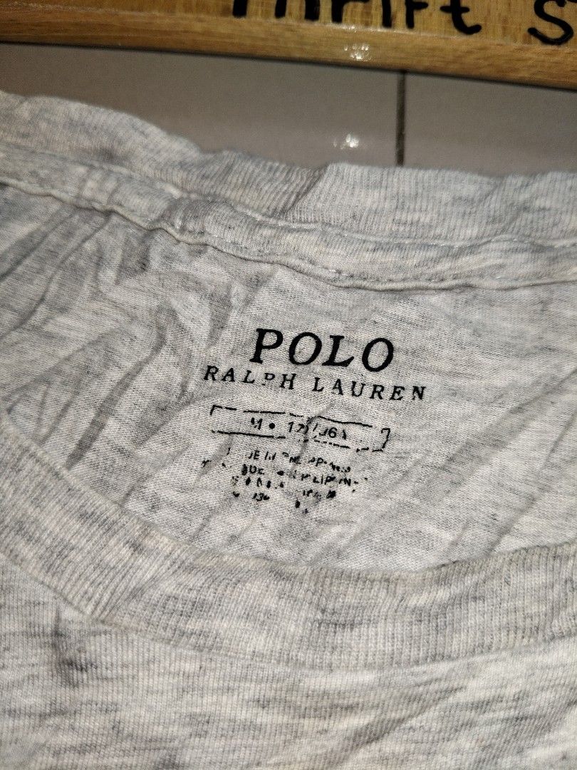 Ralph Lauren Polo Bear (Category: Activewear) located in Ilagan. Submitted by goodsanddeals-a73c28 (Listing ID 1463164655, Image 3). Description: Excellent condition Width : 19 length : 27 Message me for more details 📩.