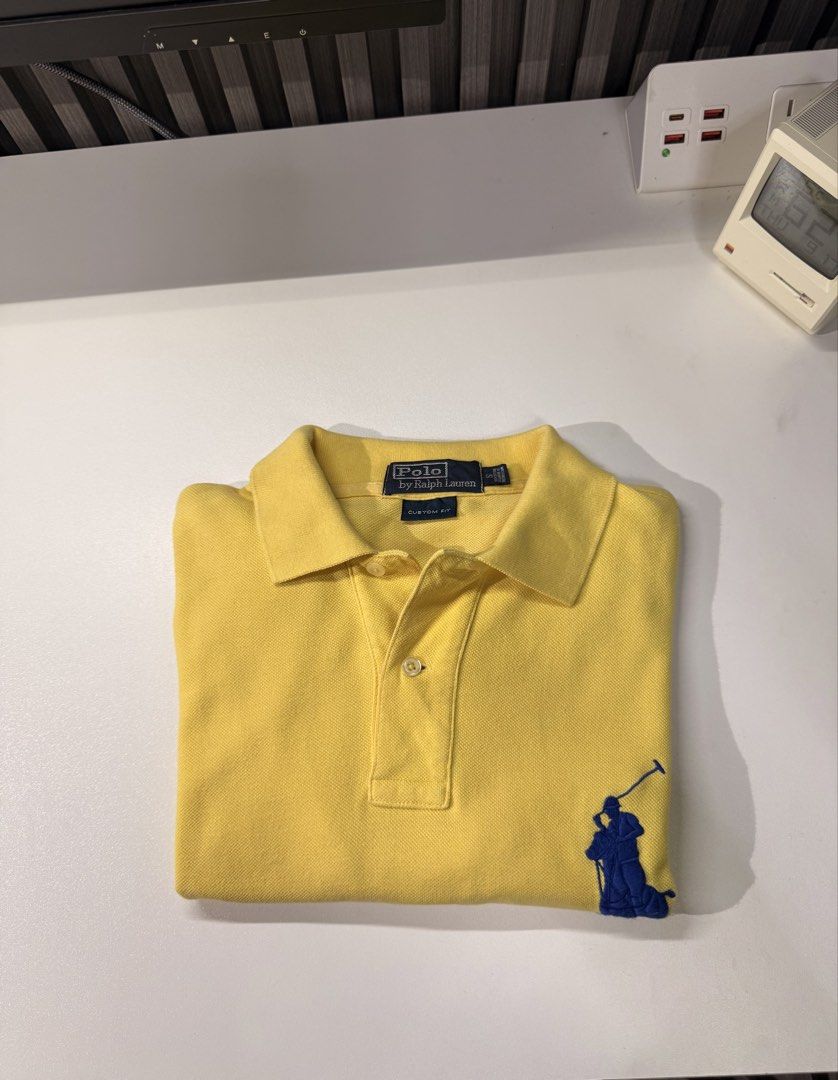 Ralph Lauren Poloshirt (Category: Activewear) located in Bulacan. Submitted by jomar_0705 (Listing ID 1463175646, Image 1). Description: Ralph Lauren Poloshirt Small on tag W20 L26 Excellent Yellow stain .