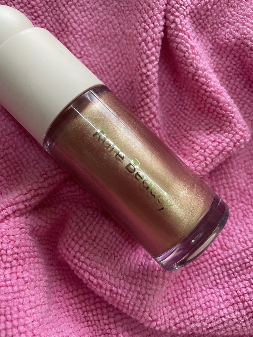 Rare Beauty Liquid Luminizer Highlighter in Flaunt (Category: Makeup) located in Quezon City. Submitted by gems4sale (Listing ID 1463148023, Image 2). Description: As is All makeup are sanitized I always care for my products RFS: Decluttering too much makeup items.