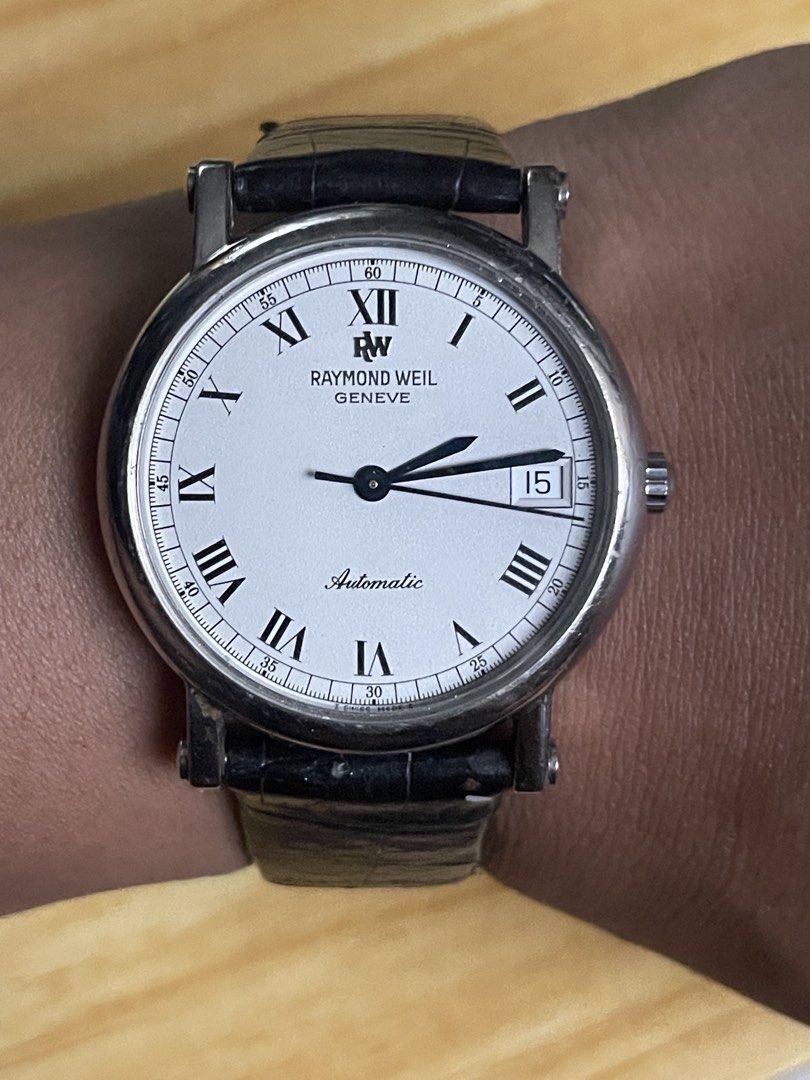 Raymond Weil Geneve (Category: Men's Watches) located in Taguig. Submitted by tester1x (Listing ID 1463204915, Image 1). Description: Secondhand Used Watch Raymond Weil Geneve Swiss Made 2833 Z 374525 Automatic White Dial Stainless Steel Front Stainless Steel Back 33.6mm Raymond Weil Leather Strap Raymond Weil Buckle .