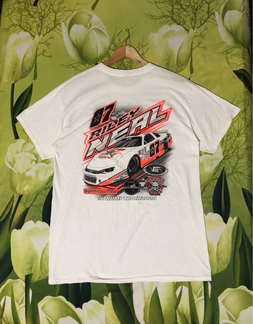 Riley Neil Car Tshirt (Category: Tshirts & Polo Shirts ) located in Dumaguete. Submitted by raysthrift (Listing ID 1463260486, Image 2). Description: ✅Riley Neil Car tee -21x29.5 -L to Xl -9.8/10 Color rate -Excellent condition -issue 2 tiny yellow stain washable only.