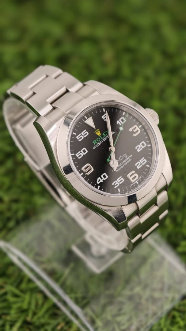 Rolex Airking 40mm Reference 116900 (Category: Luxury Watches) located in Muntinlupa City. Submitted by noeyslittlecloset (Listing ID 1463135651, Image 3). Description: Rolex Airking 40mm Reference 116900 2019 Complete Set Open for 3rd party authentication Meetup for sure buyers BGC / Alabang Php 435k .
