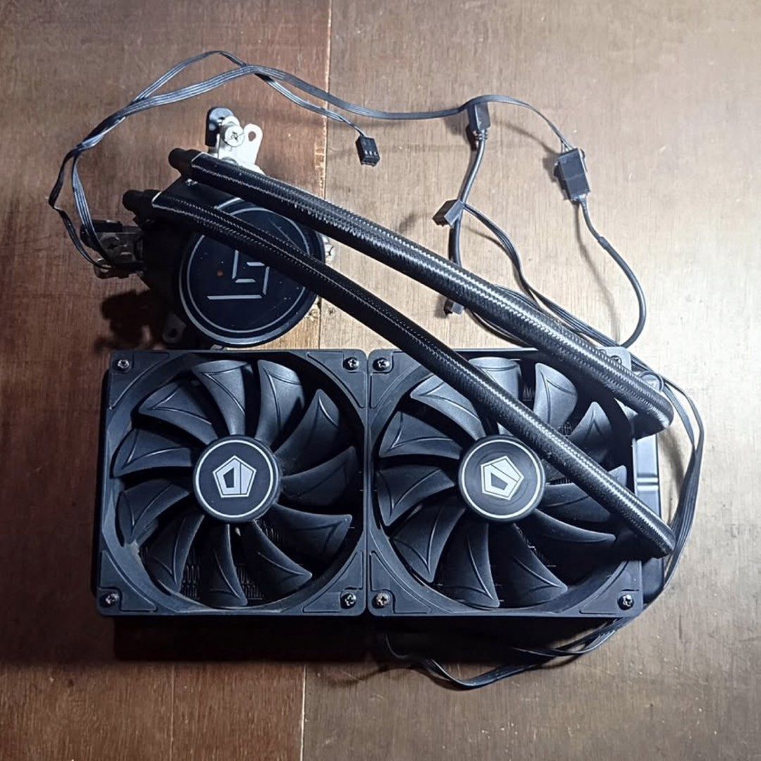 Rush Deepcool Gamemaxx L240 240mm AIO Cooler (Category: Computer Parts) located in Quezon City. Submitted by modernknight24 (Listing ID 1463278123, Image 1). Description: Rush Deepcool Gamemaxx L240 2x ID Cooling 120mm fans Meetup around Quezon City metro Manila or delivery via lalamove abonohan .