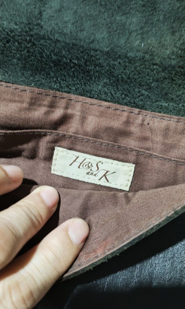 SAC chest/sling bag small size pure leather (Category: Cross-body Bags) located in Pasay City. Submitted by khim1202ma07307 (Listing ID 1463324407, Image 3). Description: .
