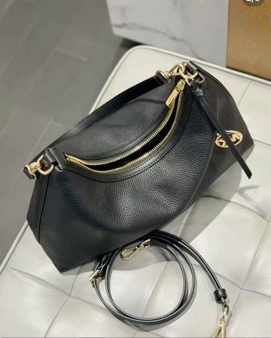 SALE !!MICHAEL KORS SAMMY 22 (Category: Luxury Bags & Wallets) located in Pasig City. Submitted by titalana2011991 (Listing ID 1463238598, Image 2). Description: .