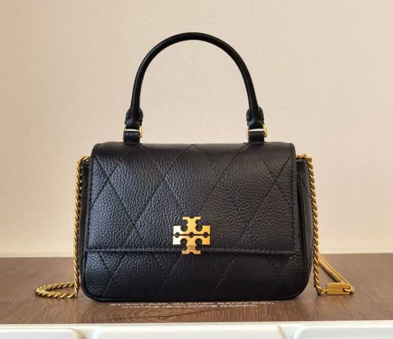 SALE.!! TORY BURCH SOFT FLEMING (Category: Luxury Bags & Wallets) located in Pasig City. Submitted by titalana2011991 (Listing ID 1463239225, Image 1). Description: .