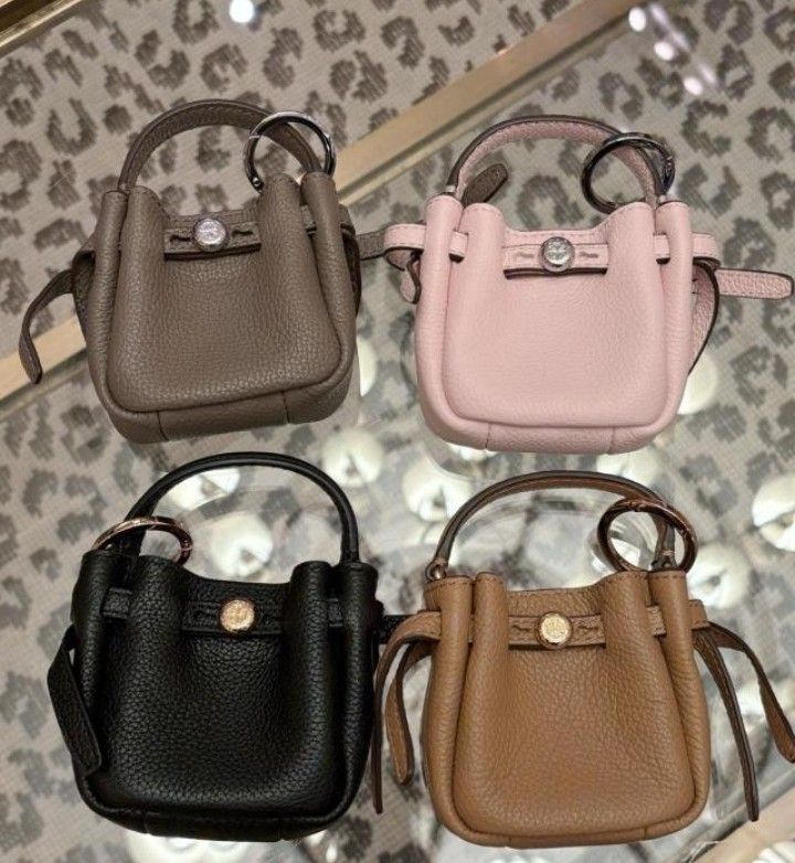 SALE!!.TORY BURCH BAG CHARM (Category: Charms) located in Pasig City. Submitted by titalana2011991 (Listing ID 1463239895, Image 1). Description: FIXED PRICE NO MEET UP PAY AS U ORDER.