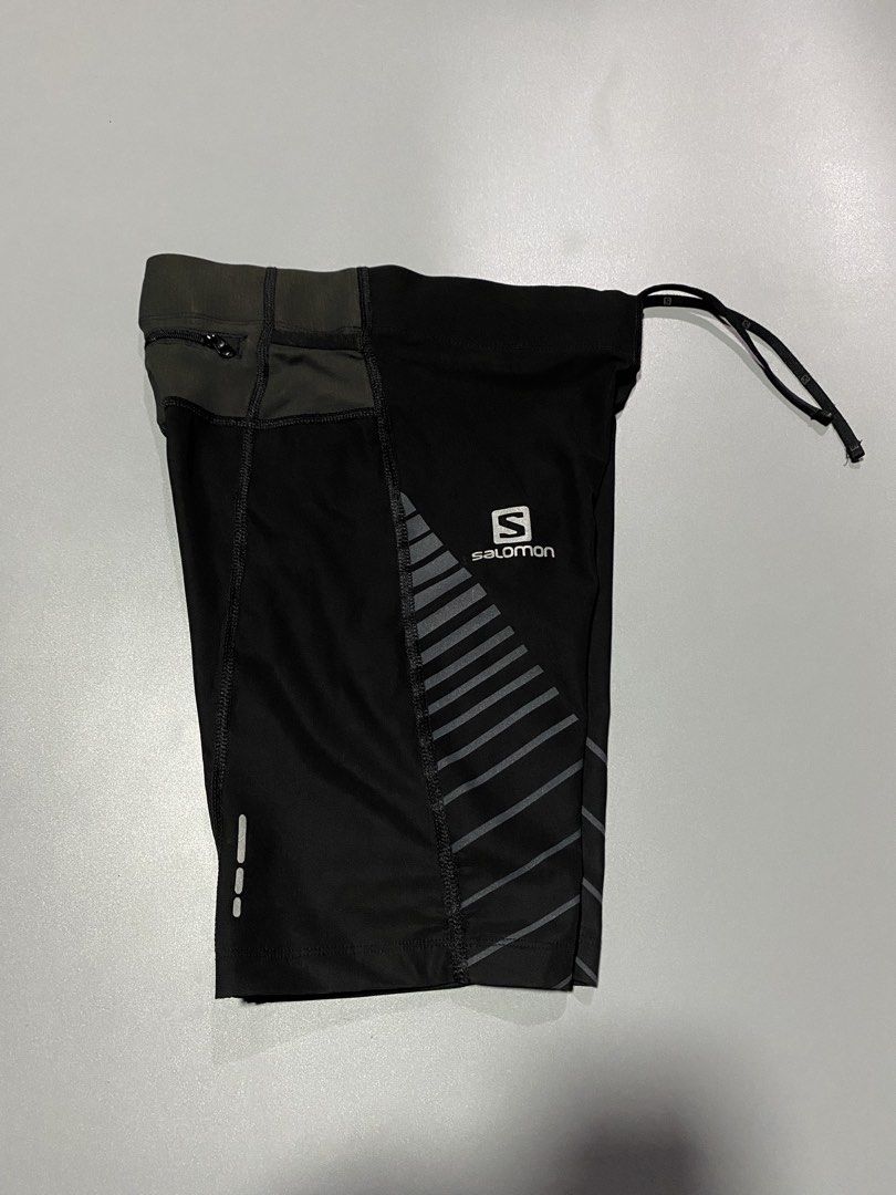 Salomon Endurance Tights (Category: Activewear) located in Alcala. Submitted by zookarchive (Listing ID 1463269169, Image 3). Description: Salomon Endurance Tights short Road &Trail Running Color:Black Size Small Mens 26-30 waist Length 16 inches Like new condition no flaws Retails @ 80euros Selling for only ₱1,899 shipping fee at buyers expense Feel free to offer! .