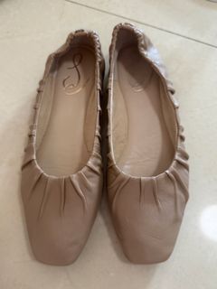 （分類：）位於 。 由 brandybrandyx 提交（商品編號 1463161494，圖片 1）。簡介： 。