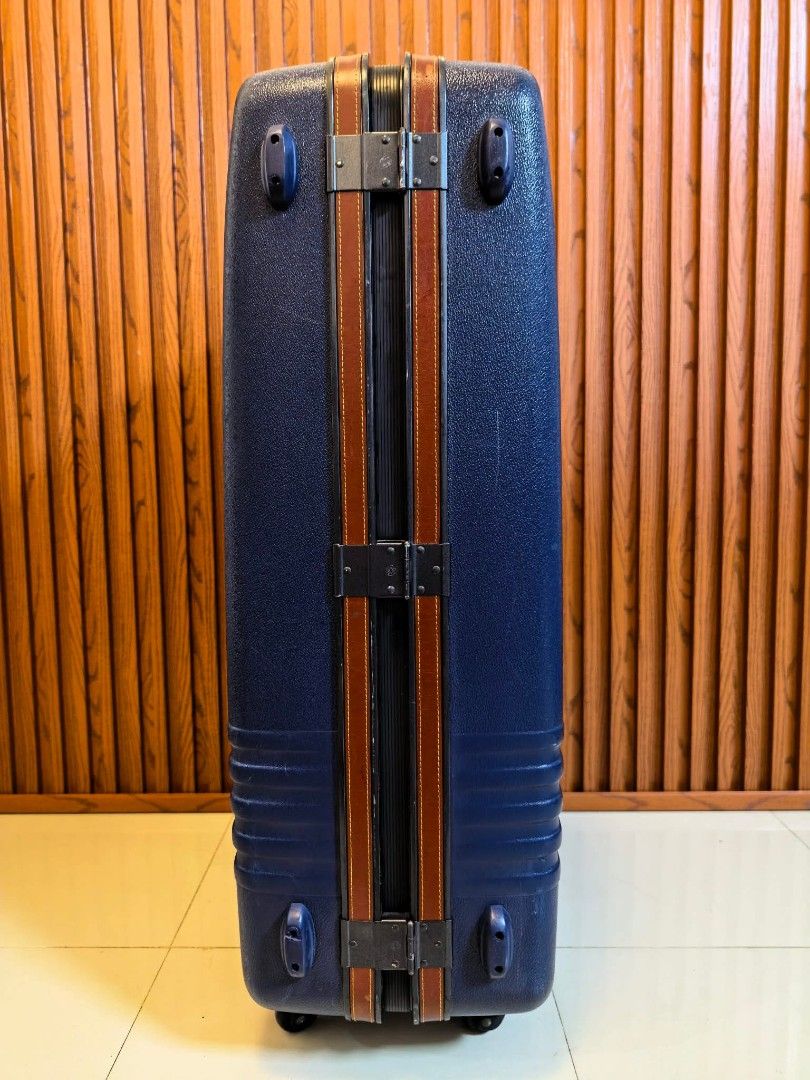 Samsonite blue (Category: Luggage) located in Manila. Submitted by jzjapansurplus (Listing ID 1463161845, Image 2). Description: Brand: Samsonite 🇯🇵 Made in Japan ✅ Premium Look with leather Touch ✅ Extra Large Check luggage ✅ H33" xW21" x D10.5 Inches ✅ Heavy Duty Guaranteed ✅ 360° Wheels All smooth ✅ Shock Resistant ✅ Lock with Key.