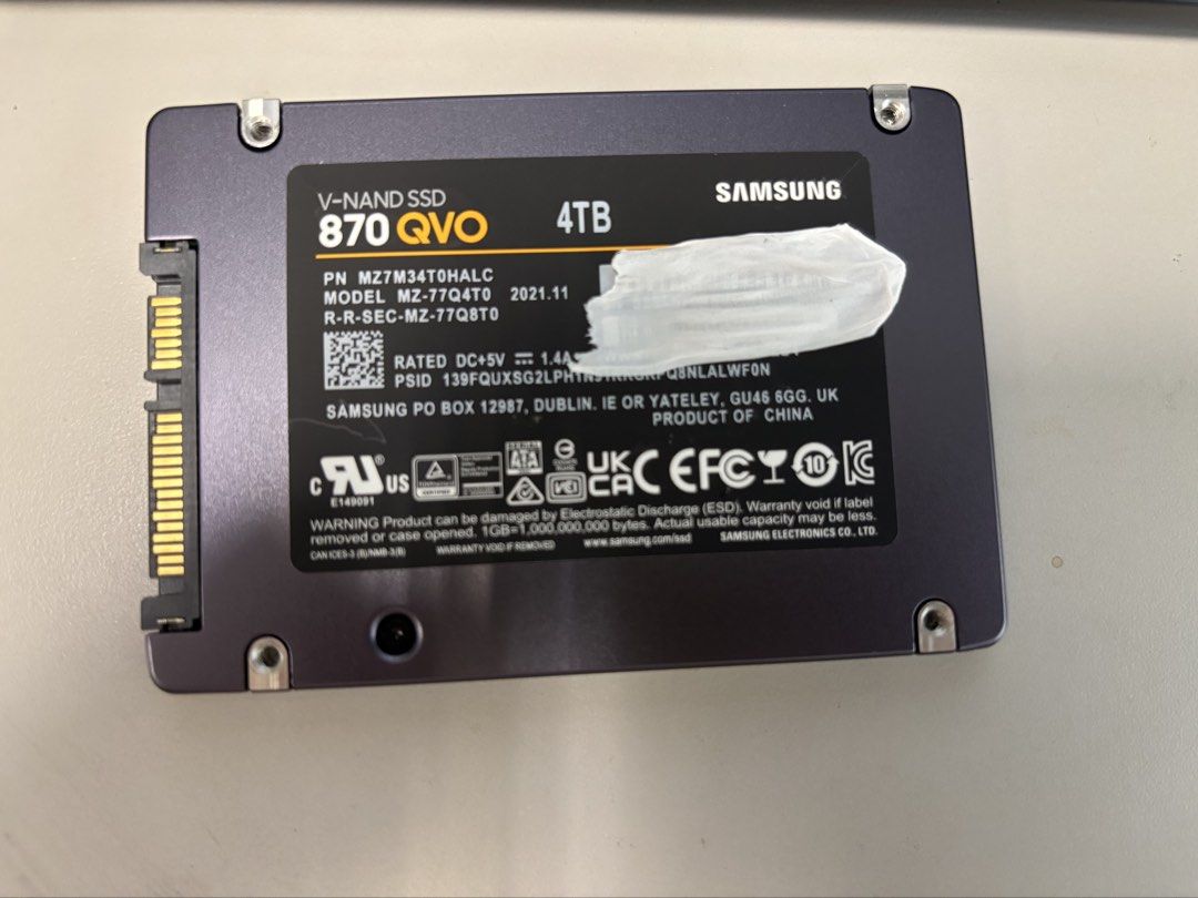 Samsung 870 QVO 4TB SSD V-NAND SATA Internal SSD （分類：硬碟及儲存器）位於 Hong Kong。 由 happy.goldencat.kw 提交（商品編號 1463149549，圖片 1）。簡介： Selling a Samsung 870 QVO 4TB SSD. This is a V-NAND SATA internal SSD. Great for upgrading your computer storage. Actual usable capacity may be less. Almost brand new, 24hours up time for testing. 。