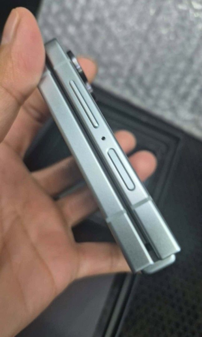 Samsung Galaxy Z Flip 7 512gb (Category: Samsung) located in Quezon City. Submitted by mljvr (Listing ID 1463267242, Image 1). Description: About the unit: Brand: Samsung Model: Z Flip 7 Capacity: 512GB RAM: 12GB Color: Mint Factory Unlocked All goods Comes with: original box Extra cases from Shein and Tiktok Shop Spigen case worth 3590 First user RFS: upgraded Price: Php 35000 (slightly negotiable) NO LOW BALLERS PLEASE..