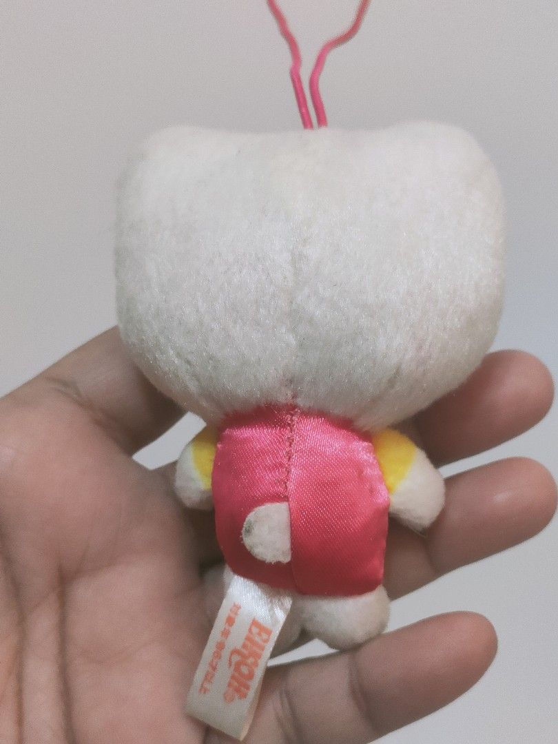 Sanrio '18 Eikoh Hello Kitty Plush Charm (Category: Plushies & Soft Toys) located in Antipolo. Submitted by bhabiegraciefashionlab (Listing ID 1463231215, Image 2). Description: ✨Sanrio '18 Eikoh Hello Kitty Plush Charm 🔖good as New. Clear Label/Etiketa 🇯🇵From Japan 📸Actual Photos posted, what you see is what you'll get 😍Perfect for Sanrio / Hello Kitty Fans/Collectors or for gifting 💸MOP 👉🏻Gcash /Maribank/GoTyme 🚚MOD 👉🏻J&T / Lalamove 