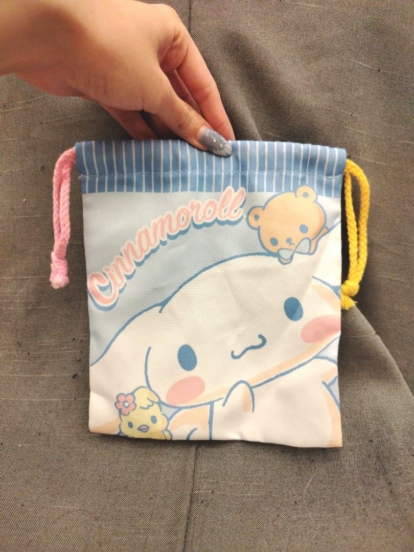 Sanrio Cinnamoroll Pastel Drawstring Pouch (Category: Purses & Pouches) located in San Fernando. Submitted by jpmarketplace2023 (Listing ID 1463257063, Image 1). Description: 💚 All items are authentic from Japan. 💛 MOP: GCash (❌️ GCash Protect) 🩵 MOD: LBC only (❌️ S. Checkout, COD, COP) 💙 Meet-up: Vista Mall, San Fernando, Pampanga 💜 All items are on-hand. 🧡 First to pay gets the item first. ❤️ Breakable items are packed with care and cauti