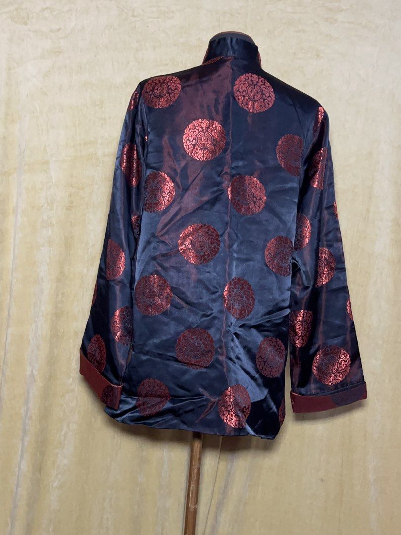 Satin Chinese Jacket with Red Dragon Pattern (Category: Coats, Jackets and Outerwear) located in Batangas. Submitted by mkjgb (Listing ID 1463124485, Image 2). Description: Neckline is 17” Shoulder width is 17” Length from neckline is 29” Has slits on both sides Very nice and thick quality - Black View Feature satin jacket - All-over red circular dragon pattern - Mandarin collar with frog button closures - Long sleeves with red cuffs - Two front 