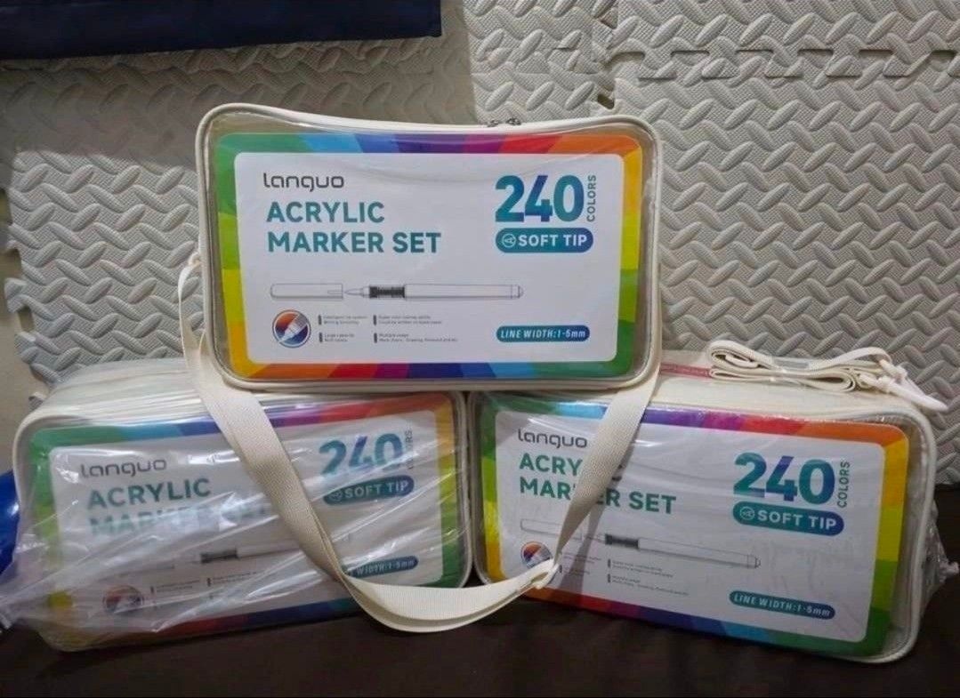 [Sealed] Lanquo Acrylic Marker Set 240 Colors Soft Tip (Category: Stationery & School Supplies) located in Mandaluyong City. Submitted by kendykeyn (Listing ID 1463300737, Image 1). Description: - Set of 240 Lanquo acrylic markers - Soft tips with 1-5mm line width - Includes a convenient carrying case - Perfect for artists and crafters - Great for detailed work and vibrant creations - All markers neatly organized - Color chart included.