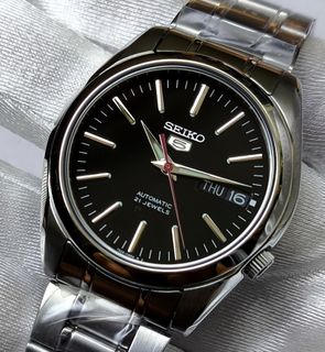 (Category: ) located in . Submitted by thewatchshoppe (Listing ID 1454100579, Image 1). Description: .