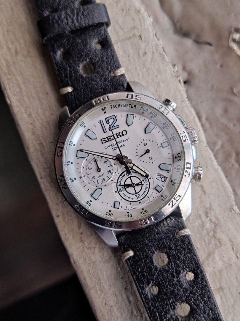 Seiko SSB123P1 Sweeping Hands Chronograph (Category: Men's Watches) located in Valenzuela. Submitted by jsn0531 (Listing ID 1463258649, Image 3). Description: Caliber 6t63 Quartz Chrono Serial #: 3Oxxxx BMBY: October 2013 Case diameter: Approx 40mm Lug size: 20mm Functional Chrono Sweeping center chrono hands Luminous hands and indices Replacement racing type leather strap Upgraded semi dome glass Unit only, no box and papers Pm me if interested.