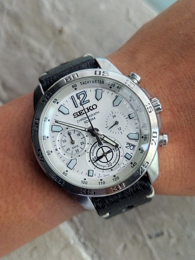 Seiko SSB123P1 Sweeping Hands Chronograph (Category: Men's Watches) located in Valenzuela. Submitted by jsn0531 (Listing ID 1463258649, Image 1). Description: Caliber 6t63 Quartz Chrono Serial #: 3Oxxxx BMBY: October 2013 Case diameter: Approx 40mm Lug size: 20mm Functional Chrono Sweeping center chrono hands Luminous hands and indices Replacement racing type leather strap Upgraded semi dome glass Unit only, no box and papers Pm me if interested.