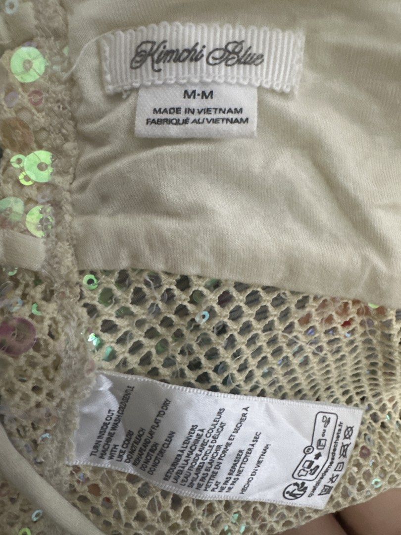 Sequins beaded halter top zara larson core whimsy (Category: Sleeveless) located in Talisay. Submitted by kjujucloset (Listing ID 1463160561, Image 3). Description: Never been used. No issue Can fit S-L.