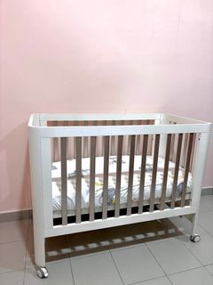 (Category: ) located in . Submitted by baby.wonders (Listing ID 1463279718, Image 1). Description: .