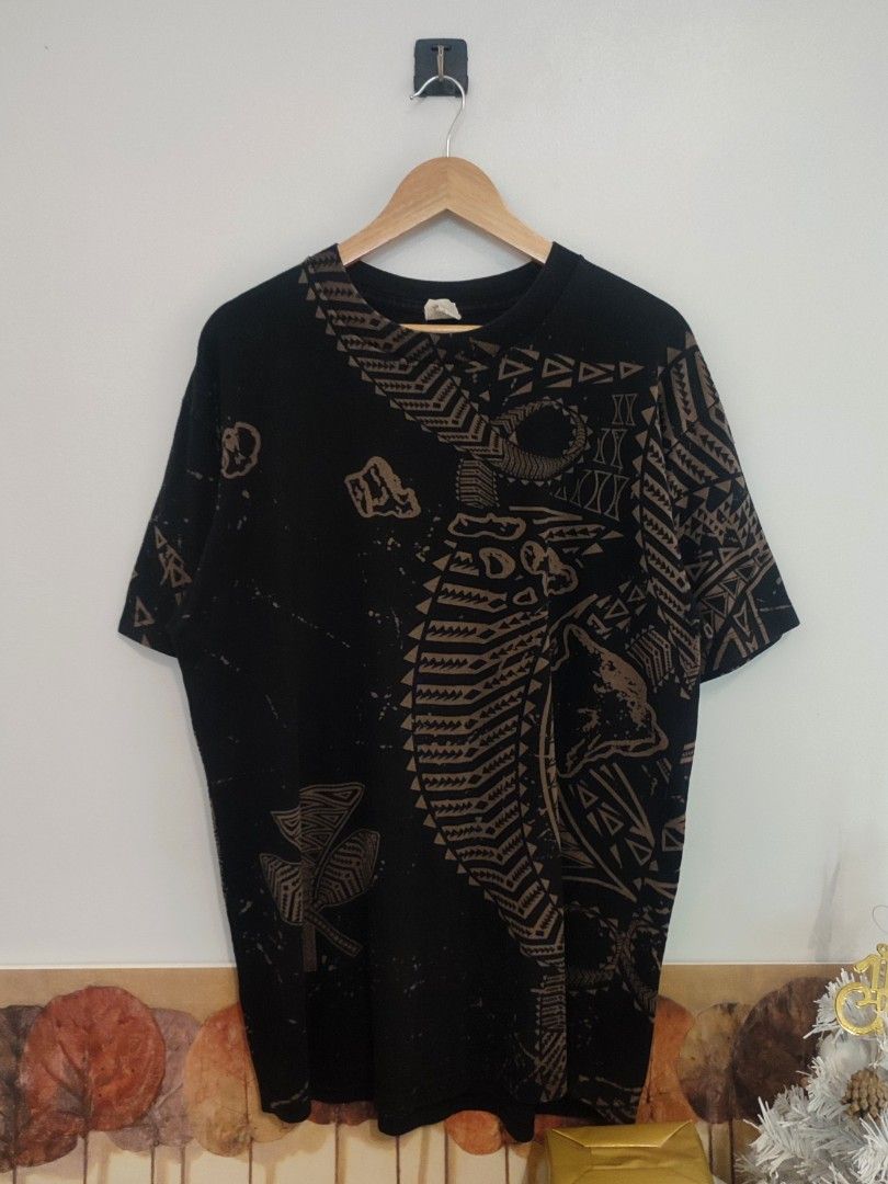 Shaka Active Crewneck Hawaii AOP Tee (Category: Tshirts & Polo Shirts ) located in Ibajay. Submitted by trendholicrepublique (Listing ID 1463204972, Image 2). Description: Shaka Active Crewneck Hawaii AOP Tee 459 Php Color Rate 9.8/10 XL On Tag (24 x 30) Very Good to Excellent Condition (need wash) Laser Print ❗.