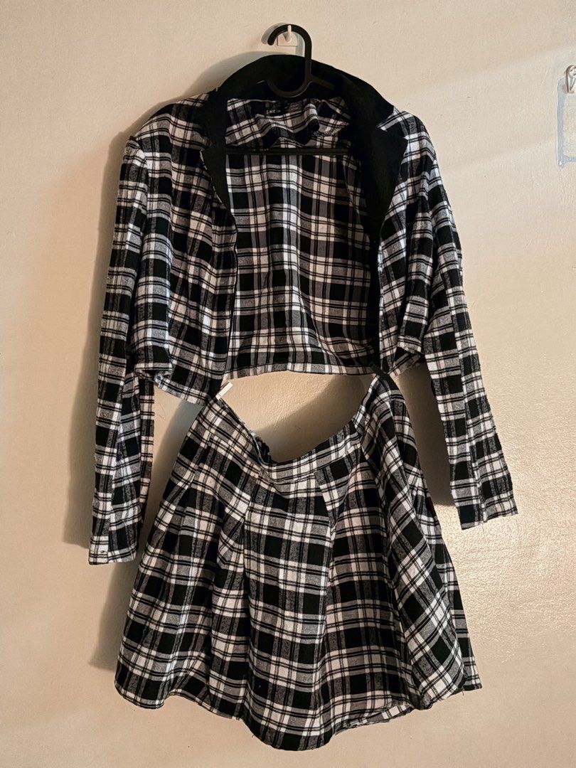 shein ‘clueless’ plaid costume set (Category: Coats, Jackets and Outerwear) located in Las Pinas. Submitted by azzyplane (Listing ID 1463202320, Image 1). Description: 300 for the set na, worn only once blazer and skirt are both size medium (The last pic is taken from Pinterest).