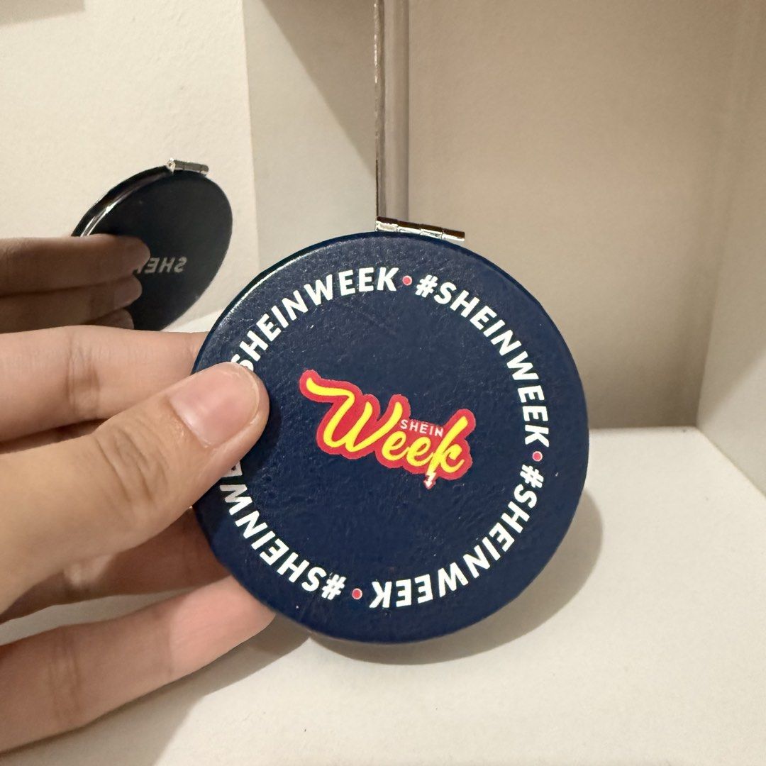 Shein Compact Mirror (Category: Mirrors) located in Mandaluyong City. Submitted by shesellsseashells_bear (Listing ID 1463183893, Image 1). Description: .