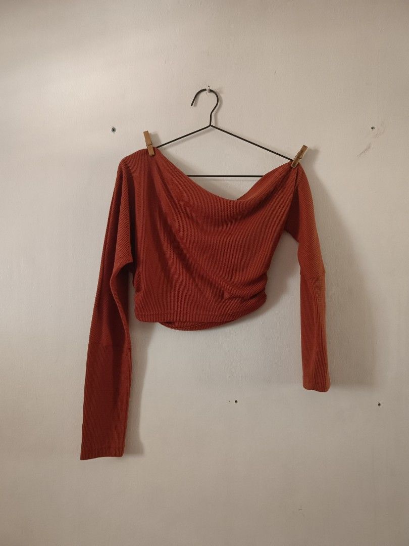 SHEIN Rust Orange Off-Shoulder Ruched Long Sleeve Crop Top (Category: Blouses) located in Manila. Submitted by shajanina.14 (Listing ID 1463217062, Image 3). Description: SHEIN Preloved As good as new Extra Small- US As per measuring tape, Bust- 26 to 48 inches Waist- 26 to 40 inches Length- 15 inches .