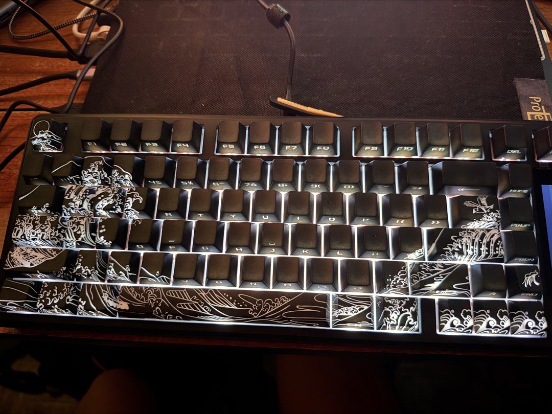 Shine Through Keycaps - PBT Cherry Profile 129 Keys (Category: Computer Keyboard) located in Manila. Submitted by lissie.mnl (Listing ID 1463217091, Image 2). Description: - Kakabukas lang and kakarating lang binuksan lang to test.