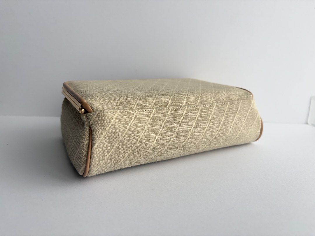 Shiseido Pouch Bag (Category: Purses & Pouches) located in Quezon City. Submitted by wagwagan_ukay_blues (Listing ID 1463220014, Image 2). Description: From Japan In very good condition L-7” W-4.5” H-2”.