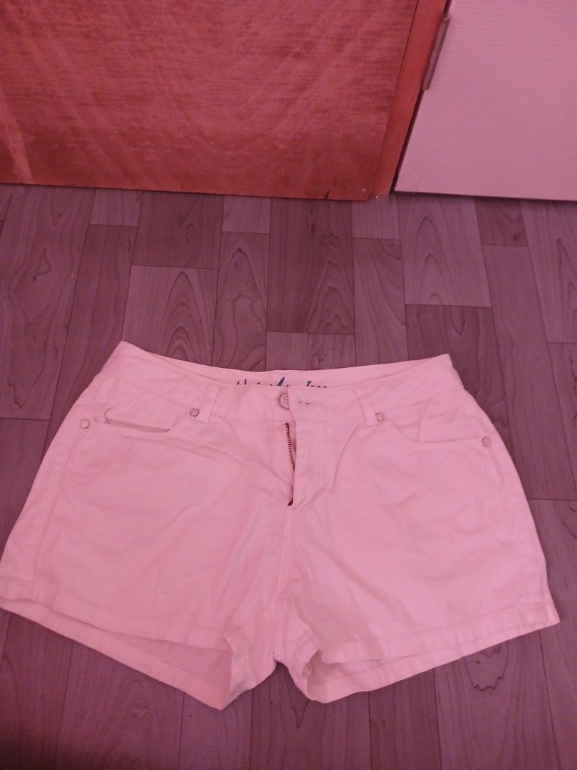 Short (Category: Undergarments & Loungewear) located in Bacolod City. Submitted by april198903 (Listing ID 1463121416, Image 1). Description: .