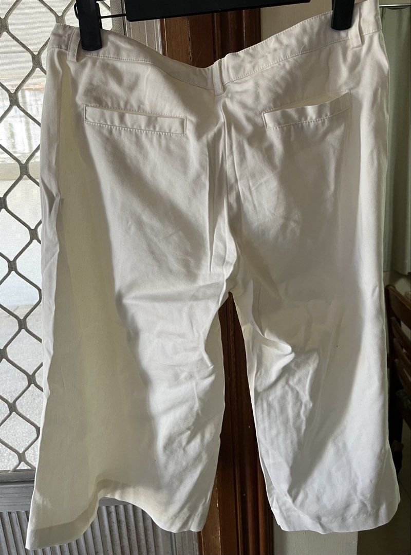 Short (Category: Shorts) located in Bacoor. Submitted by ayit. (Listing ID 1463157376, Image 2). Description: Dimes 15/23 inches Orig personal japan gling Dimes - White shorts - Size: Medium (fits EU 38/UK 10/US 26) - Condition: Good, gently used - Design: Classic shorts style with back pockets - Location: Meetups available in Citta Italia Subdivision, Bacoor, Cavite.