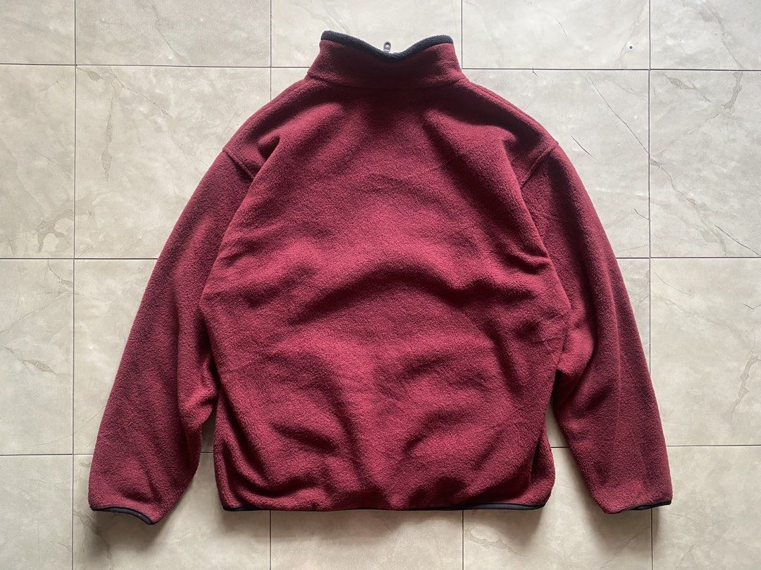 Simon Fraser Fleece Jacket (Category: Coats, Jackets and Outerwear) located in Cabuyao City. Submitted by kekjct (Listing ID 1463241027, Image 2). Description: Condition: 10/10 Size: Boxy Fit — 23” Pit-to-Pit × 27” Length (Tag L) Color: Maroon / Burgundy / Wine Red Details: • Embroidered “Simon Fraser University” maple leaf logo on chest • High-collar full-zip polar fleece construction • Elastic binding on collar, cuffs, and hem • Dual front hand