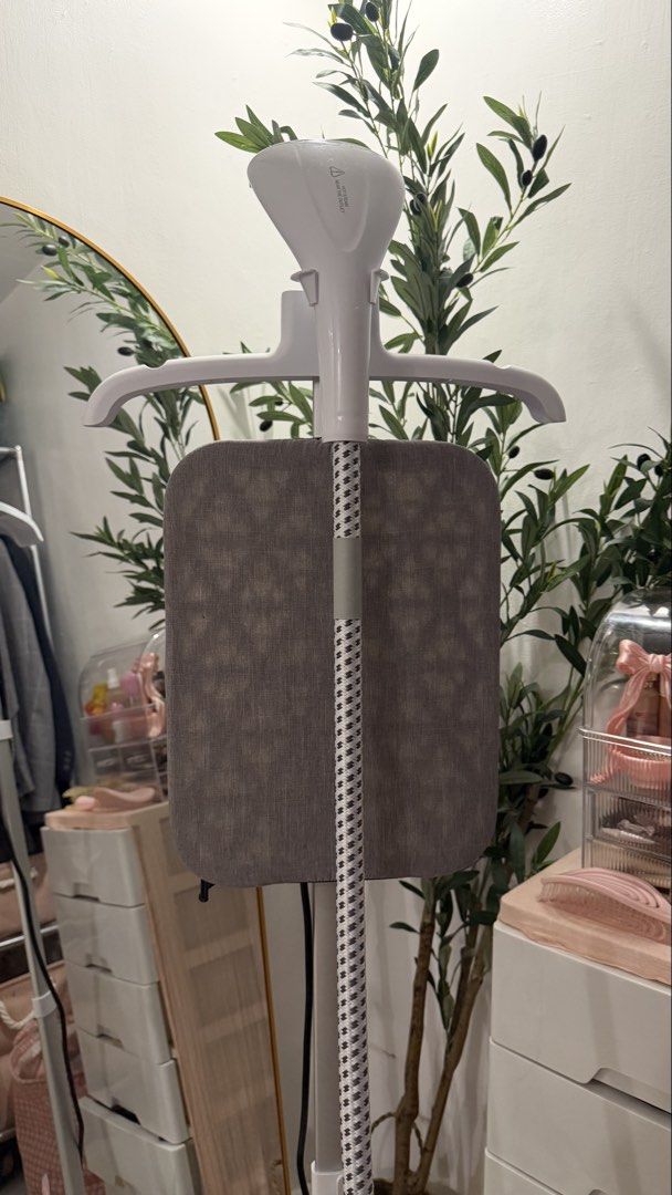 simplus 2in1 garment steamer (Category: Irons & Steamers) located in Bulacan. Submitted by jilliantracy_ (Listing ID 1463222045, Image 2). Description: simplus 2-in-1 garment steamer • no issue • like brand new bought for 1.3k selling for 1k (last price po no haggling) phase 7, las palmas guyong sta maria bul.