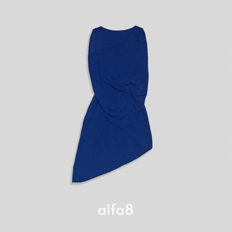 (S-M) Royal Blue Asymmetrical Drape Dress (Category: Dresses) located in Imus. Submitted by alfa_8 (Listing ID 1463280596, Image 2). Description: Beautiful royal blue dress. Features an asymmetrical drape and a knot detail on the side. V-neckline. Looks great for a night out or a special occasion. Comfortable and stylish. Grab it now!.