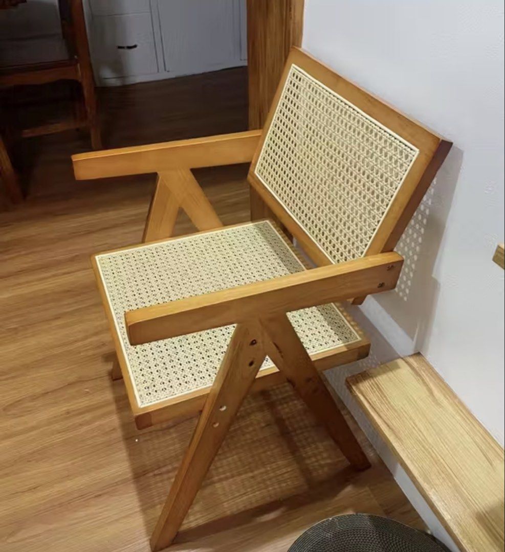 Solihiya Accent Dining Chair (Category: Chairs) located in Valenzuela. Submitted by jhagonzales (Listing ID 1463224896, Image 1). Description: .