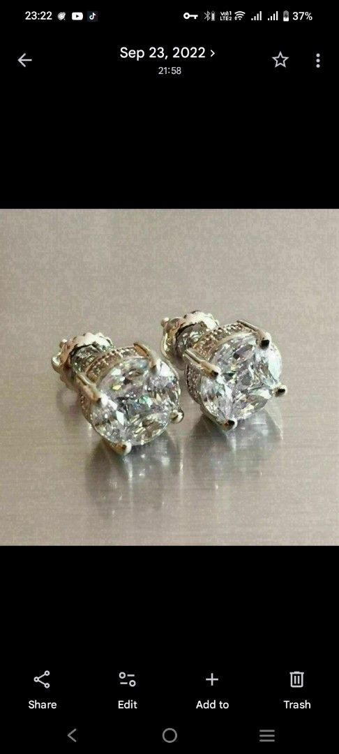 Sparkling Stud Earrings with Clear Stones (Category: Earrings) located in Manila. Submitted by shine_diamond88 (Listing ID 1463324108, Image 1). Description: 2ct round cut stud earrings lab grown diamond 14k whitegold.