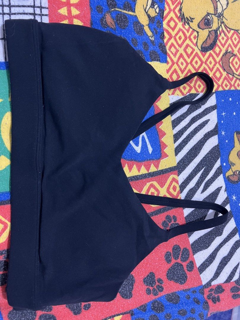 Sports bra (Category: Activewear) located in Manila. Submitted by jhennie05 (Listing ID 1463184621, Image 3). Description: Best fit for small to medium Take all 500 Location cainta .