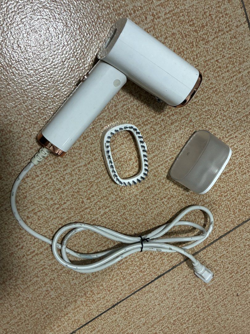 Steamer Iron (Category: Home Improvement Tools & Accessories) located in Manila. Submitted by leny_lou (Listing ID 1463228158, Image 1). Description: .