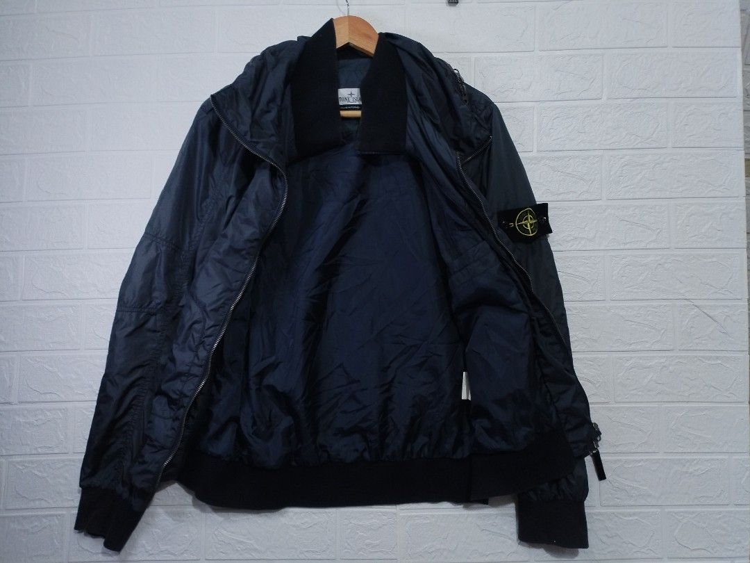 Stone Island Navy Lightweight Hooded Jacket Size L (Category: Coats, Jackets and Outerwear) located in Davao. Submitted by salupannino2016-98573 (Listing ID 1463285383, Image 2). Description: VINTAGE..! STONE ISLAND BOMBER JACKET LARGE ON TAG WIDTH..21 LENGTH..27 MADE IN TURKEY USED CONDITION 5800/FREESHIP TNX ADMIN. ☺.