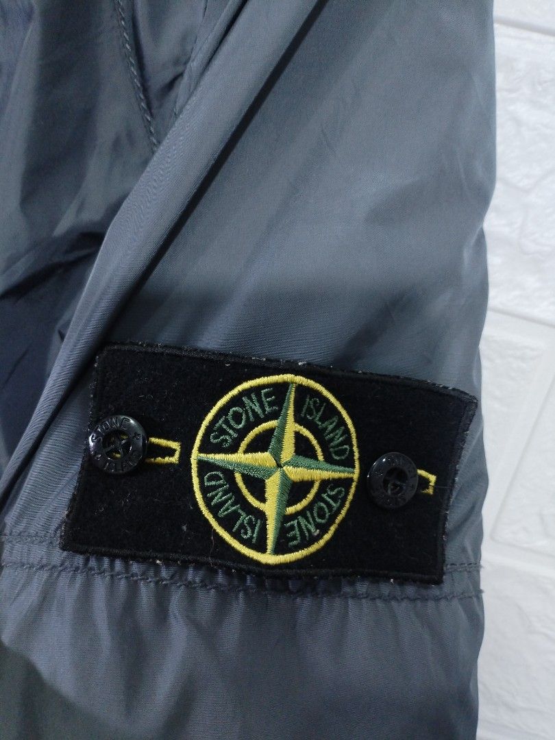 Stone Island Navy Lightweight Hooded Jacket Size L (Category: Coats, Jackets and Outerwear) located in Davao. Submitted by salupannino2016-98573 (Listing ID 1463285383, Image 3). Description: VINTAGE..! STONE ISLAND BOMBER JACKET LARGE ON TAG WIDTH..21 LENGTH..27 MADE IN TURKEY USED CONDITION 5800/FREESHIP TNX ADMIN. ☺.