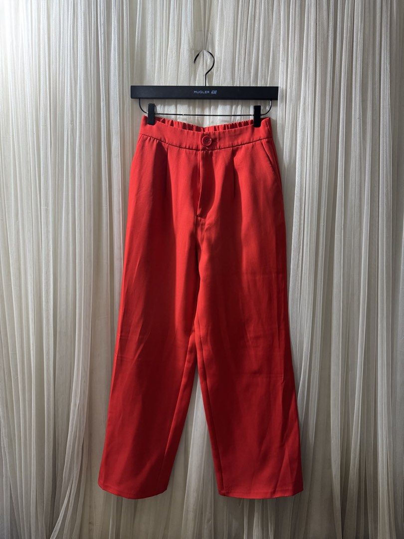 Stradivarius Red Trouser (Category: Other Bottoms) located in Taguig. Submitted by saintchristian (Listing ID 1463252317, Image 1). Description: .