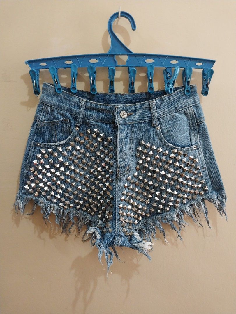 Studded Denim Shorts with Frayed Hem (Category: Shorts) located in Manila. Submitted by PrinceDani.Clothing (Listing ID 1463246401, Image 1). Description: studded denim shorts Size 26-27in waist 11in length excellent condition .
