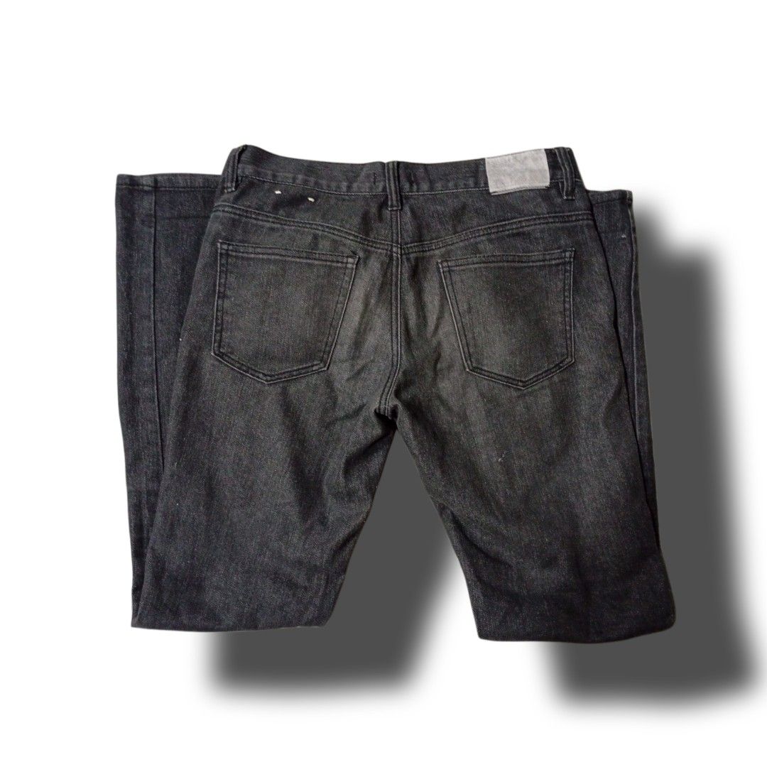 Studio Depp - Black Washed bootcut (Category: Jeans) located in Santa Maria. Submitted by itsmacmacky (Listing ID 1463305050, Image 2). Description: Studio Depp - Black Washed Denim Description: Authentic Studio Depp black denim. Deep washed black with soft, lightweight fabric - presko and comfy, hindi makapal. Classic minimalist design pero quality yung pagkatahi at tela. Perfect pang everyday and easy to style. Yung brand is Studio Depp - known
