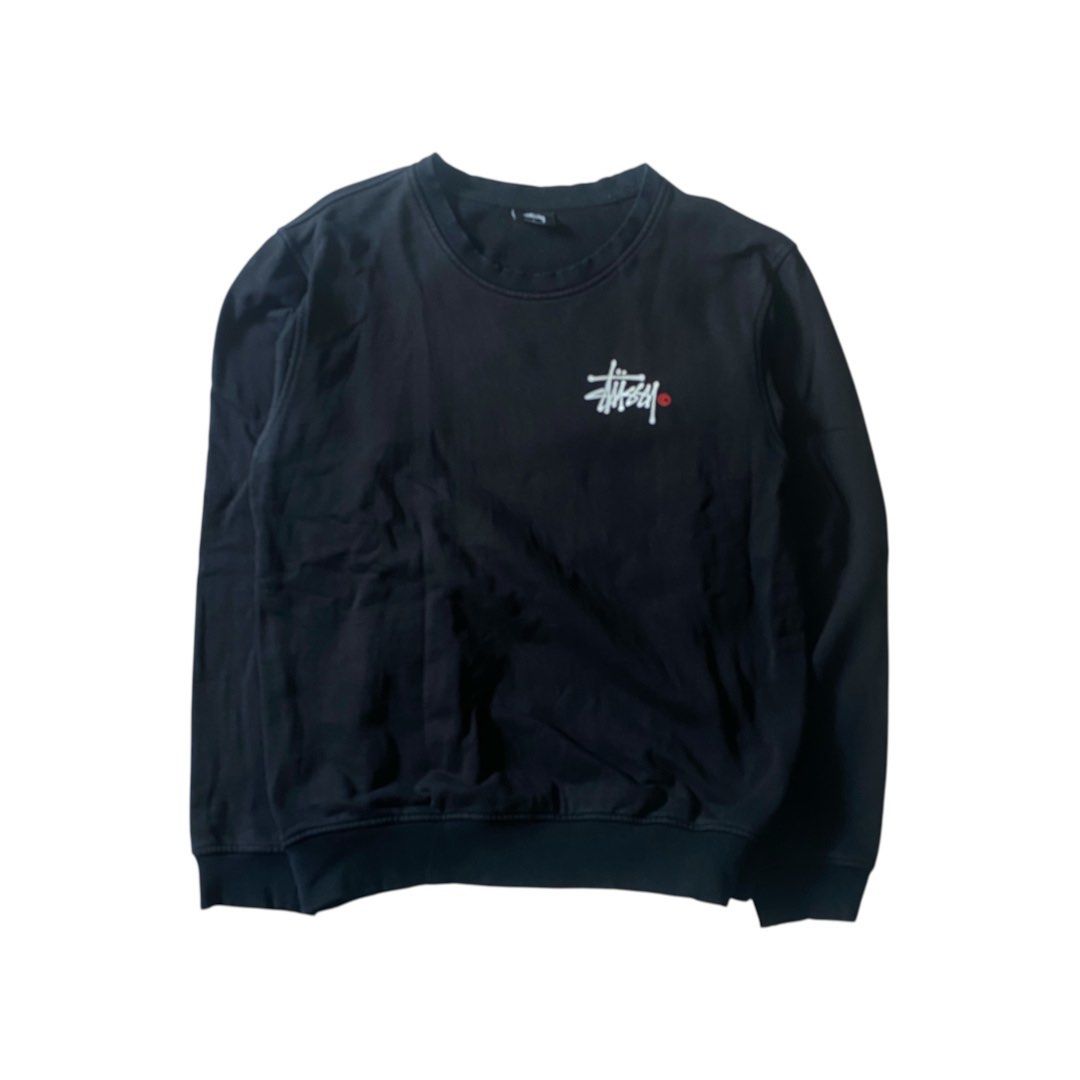 Stussy Black Crewneck Sweatshirt (Category: Coats, Jackets and Outerwear) located in Manila. Submitted by finofindthisart (Listing ID 1463241852, Image 1). Description: Length 25 Width 21 Measured it by inches Issue: N/A This is a pre-loved/thrifted items and may show minor signs of issue due to its vintage nature. Kindly manage expectations. No refunds or exchanges will be accepted. 📍Pasay City DM for inquiries..