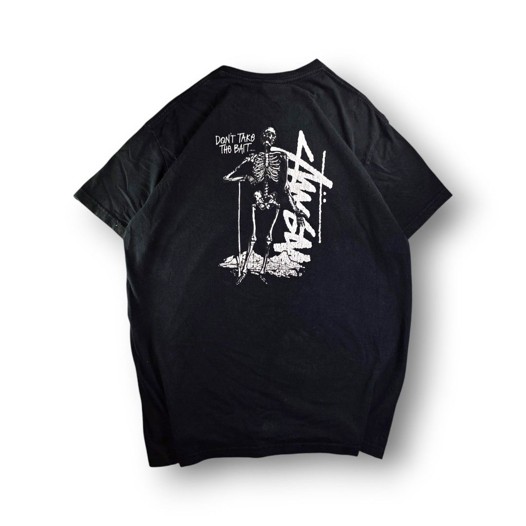 Stussy Don't Take The Bait Black Tee (Category: Tshirts & Polo Shirts ) located in San Pedro. Submitted by chronothrift2ndacc (Listing ID 1463183821, Image 1). Description: - Size: XL (W23 x 29L) - Condition: 8.5/10 - Color Rate: 9/10 - Flaws: Hairline Cracks / Very Minor Pinhole MOD: J&T Express / Lalamove / Meet MOP: Gcash / Bank Transfer.