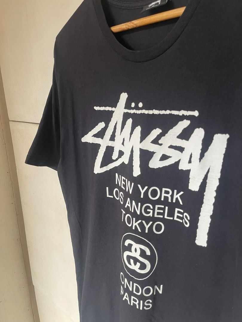 AUTHENTIC STUSSY 'WORLD TOUR' SHIRT (Category: Tshirts & Polo Shirts ) located in Manila. Submitted by ako.si.lemmor (Listing ID 1463270954, Image 3). Description: This item is authentic but thrifted, manage your expectation. Dimes: 20X28 (L) Color rate: 8.5/10 Issue: Few crack prints Ship at your own cost or pickup Mandaluyong..