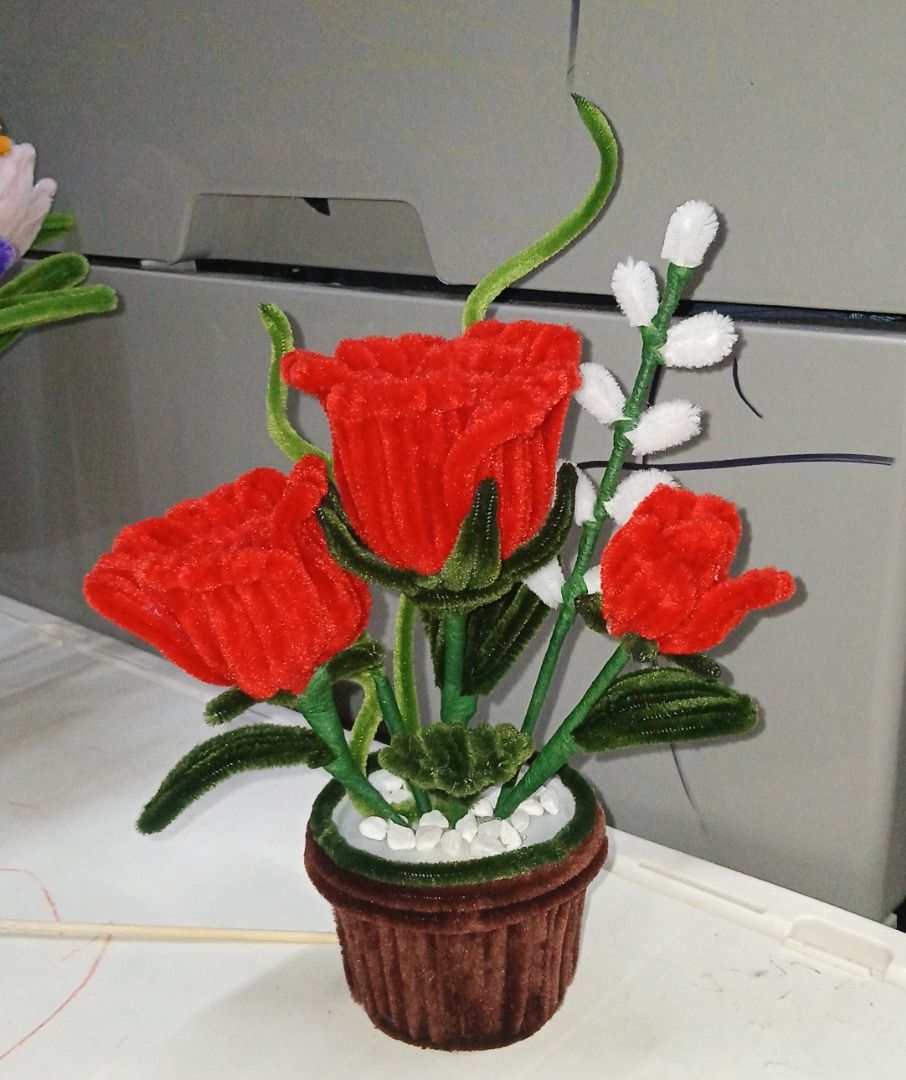 Flower in a pot - Fuzzy Wires (Category: Artificial Plants & Flowers) located in Cebu City. Submitted by ava_creates (Listing ID 1463284989, Image 2). Description: Available flower in a pot: Sunflower Rose Tulips.